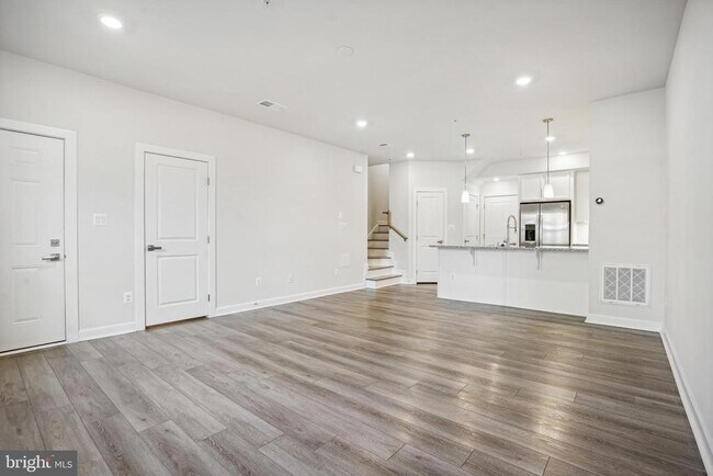 Foto del edificio - 2263 Woodland Gap Terrace