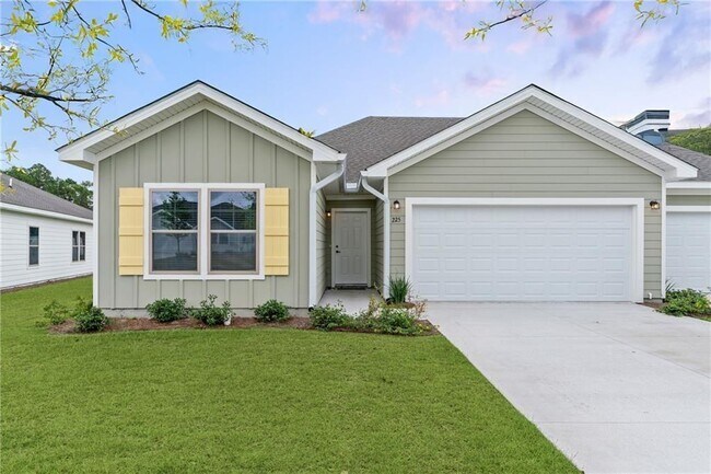 Building Photo - 104 Bottlebrush Walk