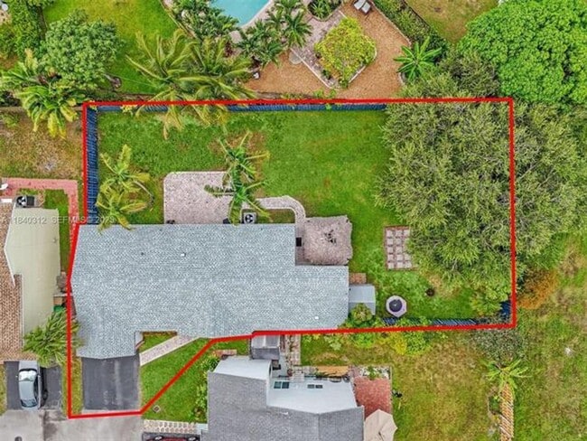 Foto del edificio - 535 Radford Terrace