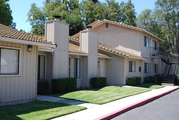 Foto del edificio - 1919 Quail Lakes Dr