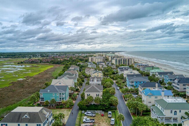 Building Photo - 592 S Dunes Dr