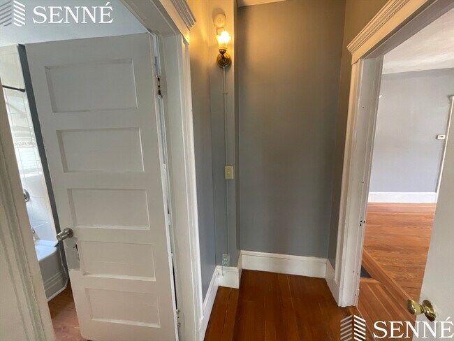 Foto del edificio - 97 Morrison Ave