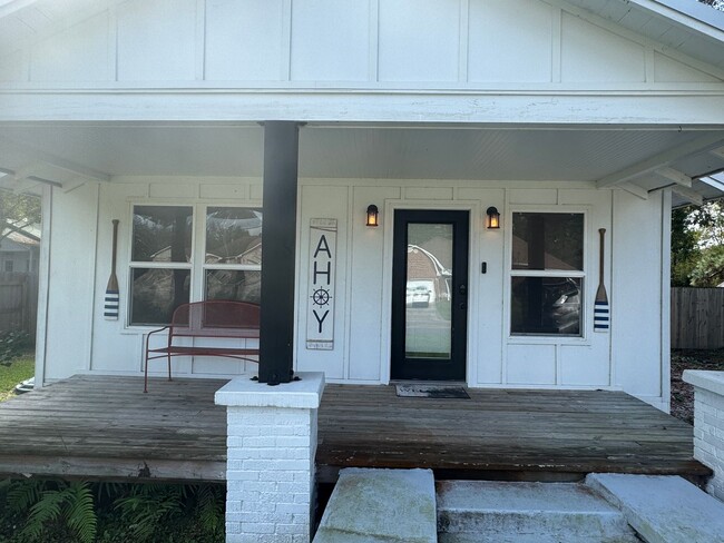 Building Photo - Coastal Retreat Near Keesler AFB – 2 Bed, ...