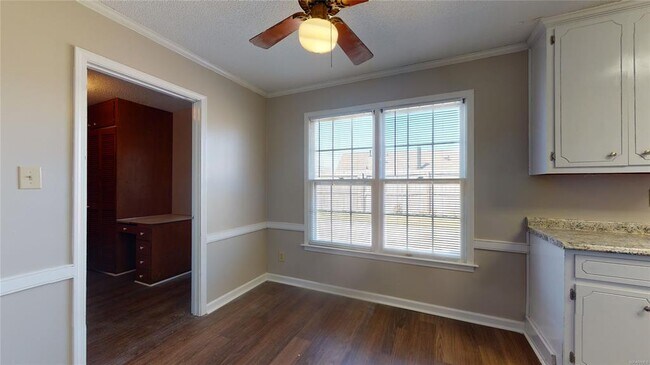 Foto del edificio - 1806 Heatherton Dr