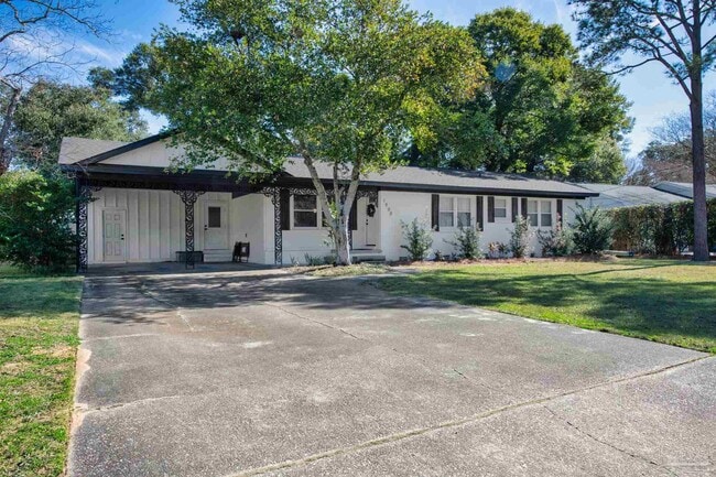 Foto del edificio - 1800 Foulis Dr