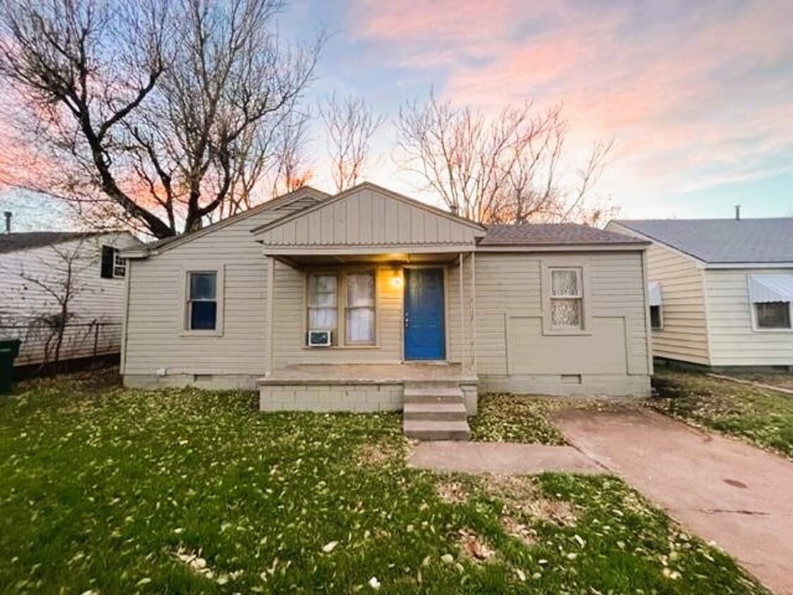 Foto principal - 329 NW 84th St