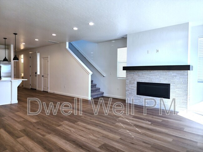 Foto del edificio - 362 N Lagrasse Ln