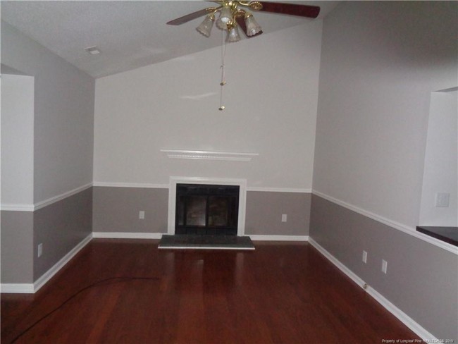 Foto del edificio - 5722 Chalmers Ct