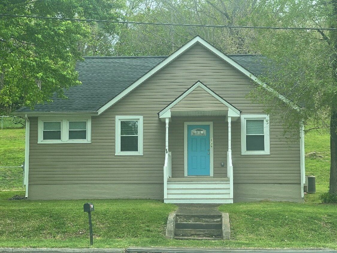 2729 King St NE, Roanoke, VA 24012 House Rental in Roanoke, VA