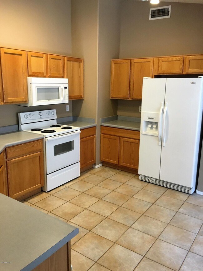 Foto del edificio - 3119 N 130th Ln