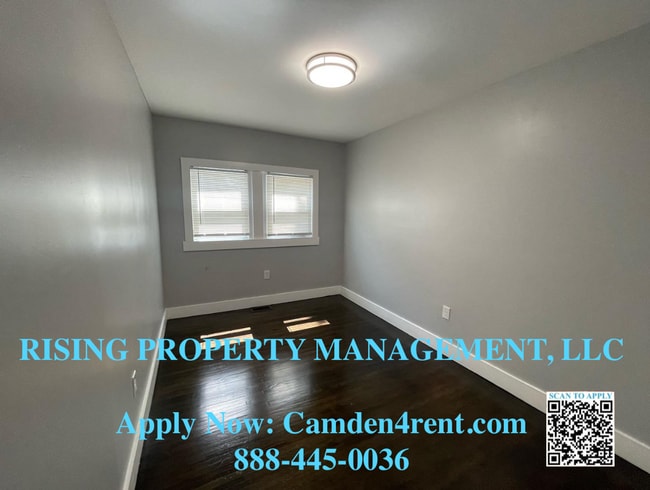 Photo - 1285 Lake Shore Drive House