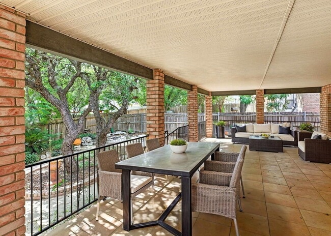 Building Photo - "Spacious 4-Bedroom San Antonio Retreat wi...