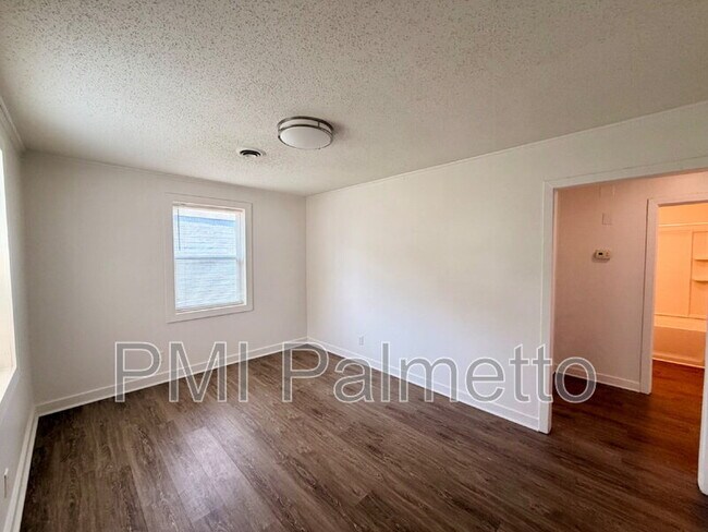 Foto del edificio - 528 Jasper St