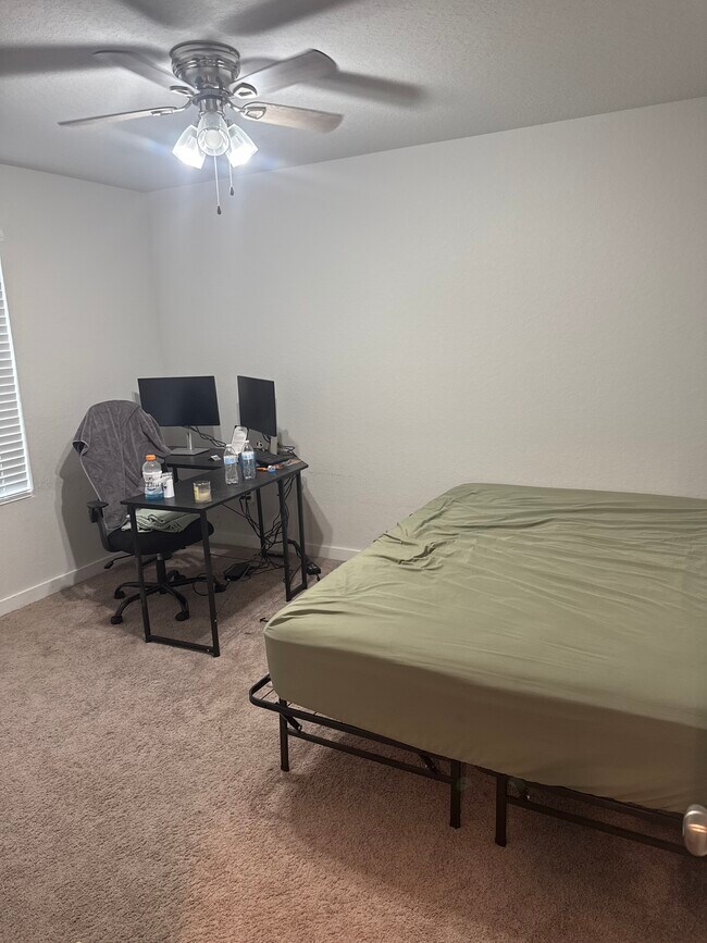 Building Photo - 14539 Emerio Dr