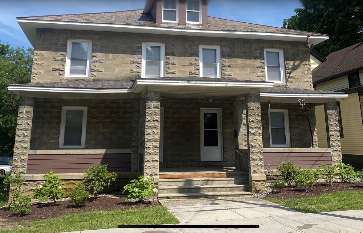 Building Photo - 124 Jefferson Ave