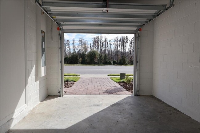 Foto del edificio - 16310 Bird of Paradise Ave