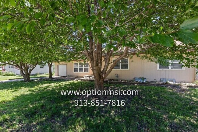 Foto del edificio - Cimarron Beauty- TRUE 4 bedroom, 2 bath, 1 car garage