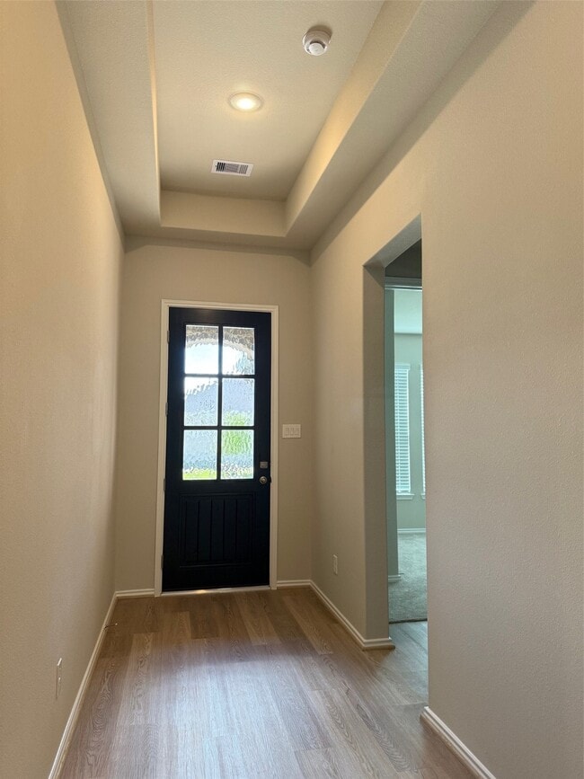 Building Photo - 5207 Maple Wood Dr