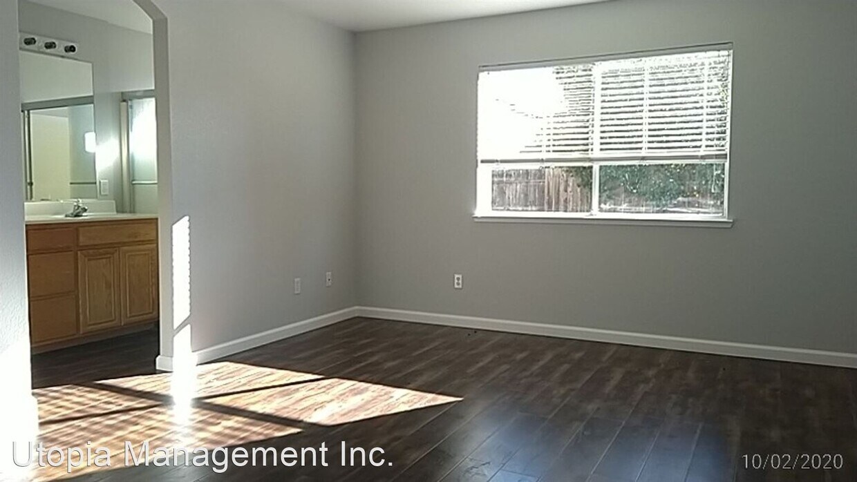 Foto del edificio - 3 br, 2 bath House - 1134 Cypress Hill Lane