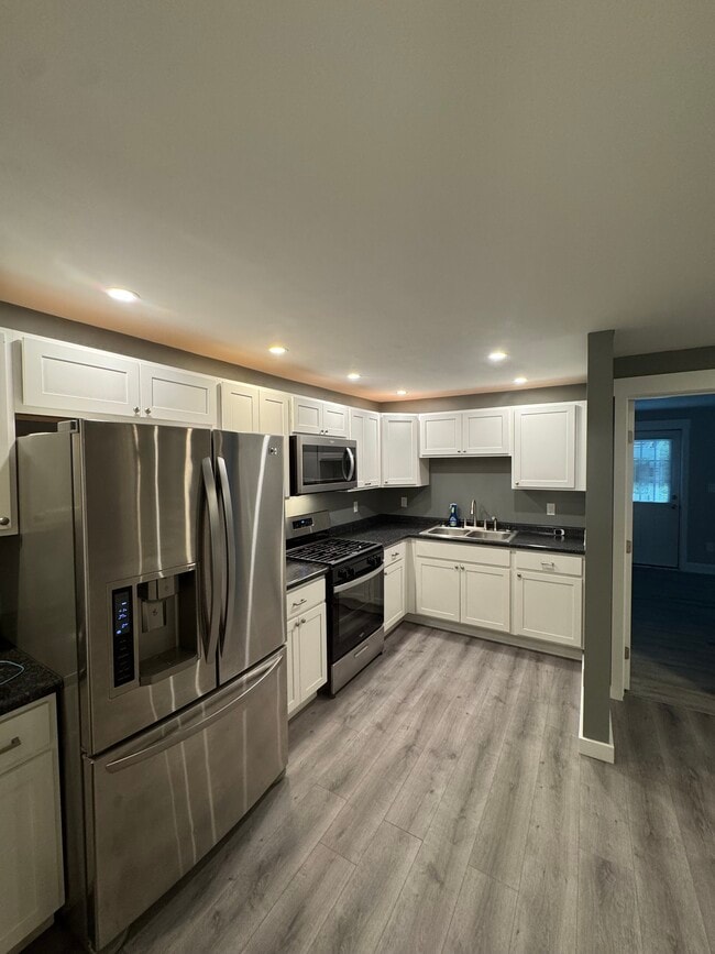 Kitchen - 25 Maple St