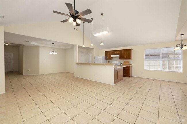 Foto del edificio - 4921 N 47th St