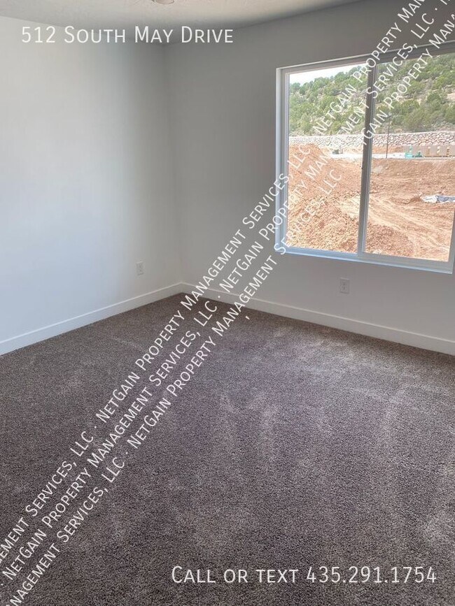 Building Photo - Brand New 3 Bedroom Old Sorrel Townhome