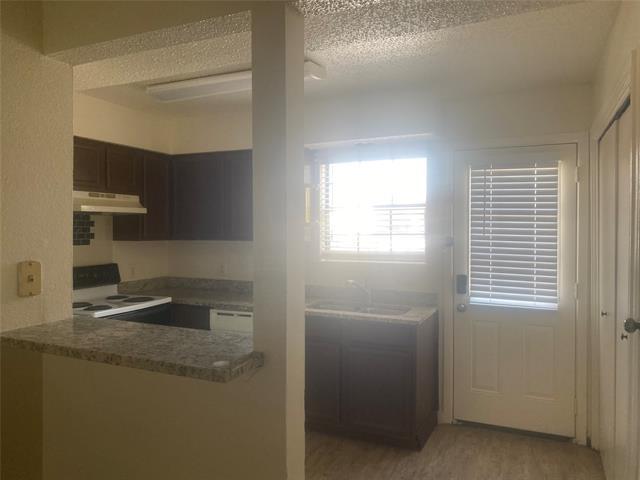 Building Photo - 2809 Wimbledon Ct
