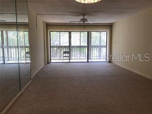 Building Photo - 2900 Cove Cay Dr