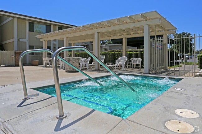 Building Photo - Westlake Apartments