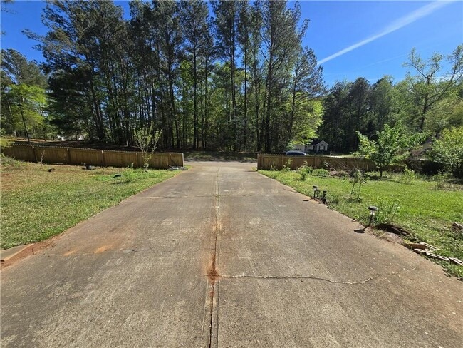 Building Photo - 245 Crofton Ridge