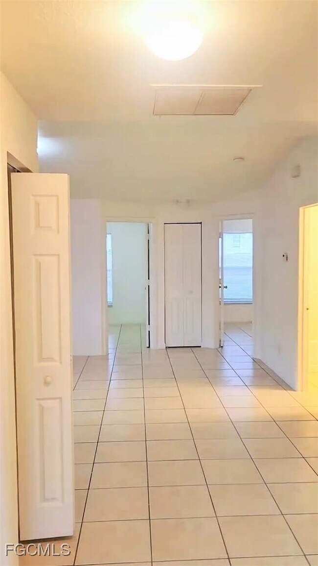 Foto del edificio - 1120 Harry Ave S