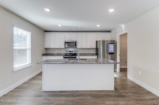 Foto del edificio - 18562 Elkwood Dr