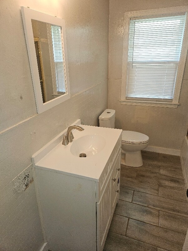 Foto del edificio - 6940 E 5th St