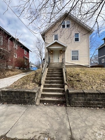 Building Photo - 2171 16th St SW