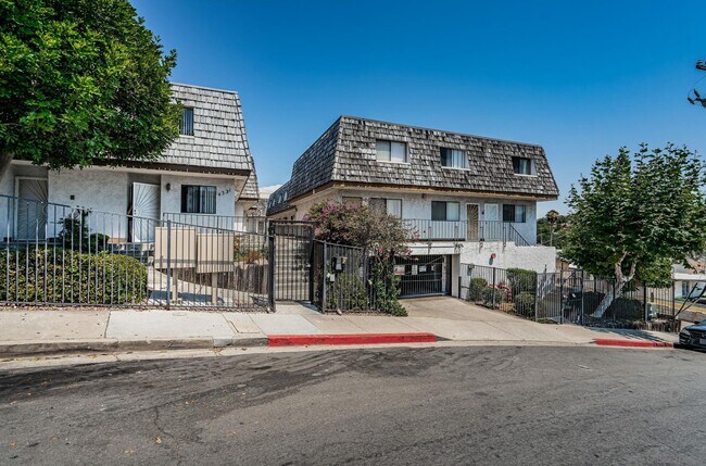 Building Photo - 4331 53rd St