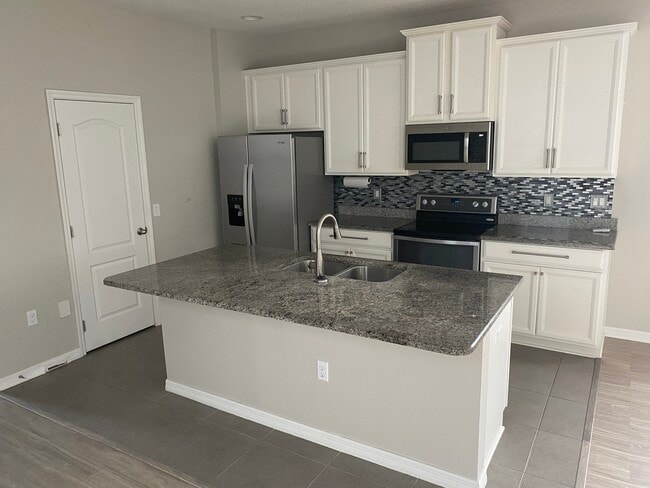 Building Photo - 7149 Bowspirit Pl