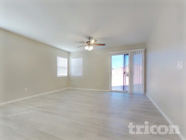 Foto del edificio - 1368 S 228th Dr