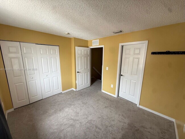 Foto del edificio - 2317 SE 24th Ave