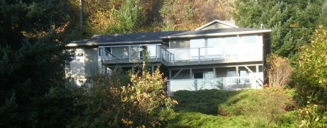Foto del edificio - 8609 Warren Dr NW