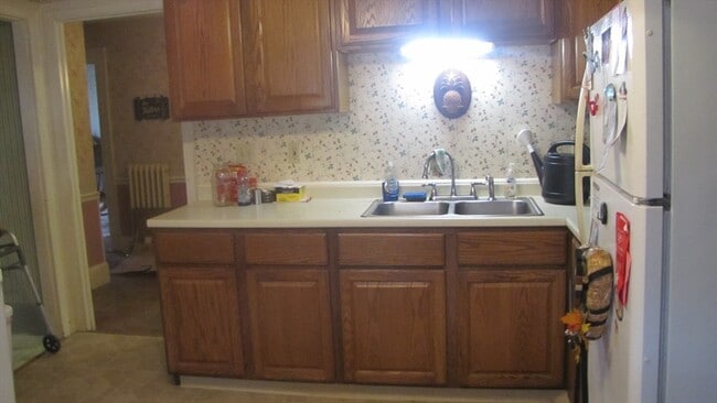 Building Photo - 1031 Main St