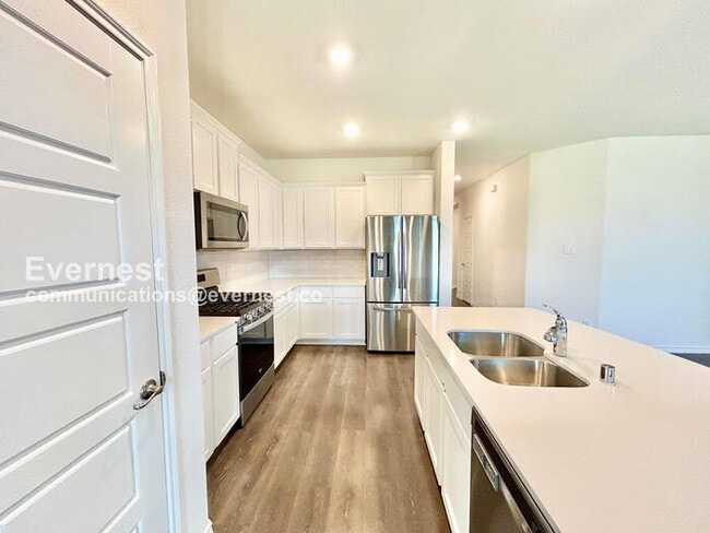 Building Photo - 149 Longhorn Pass