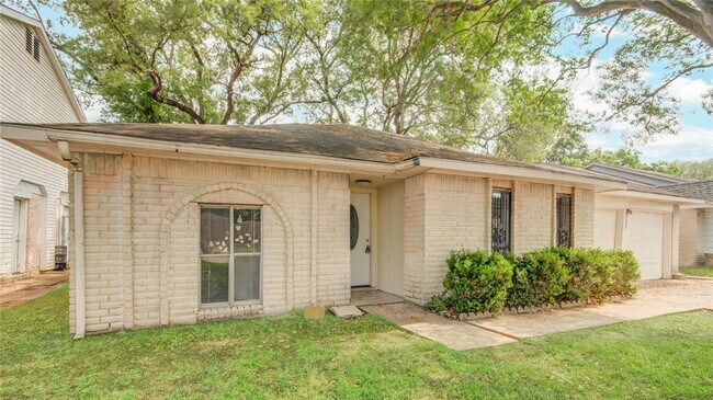 Building Photo - 11427 Newbrook Dr