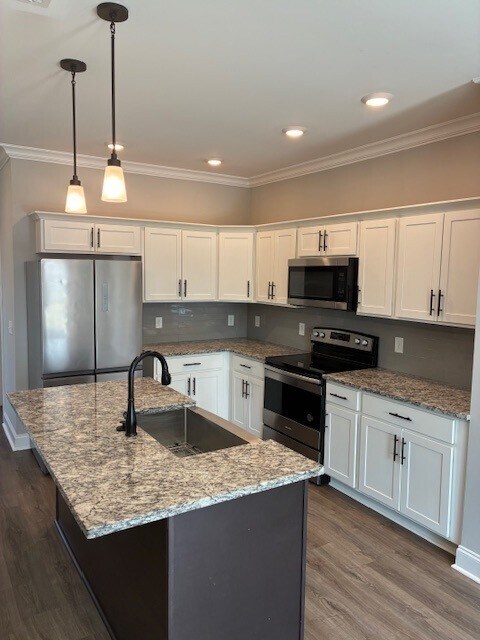 Foto del edificio - 191 Fairview Ln