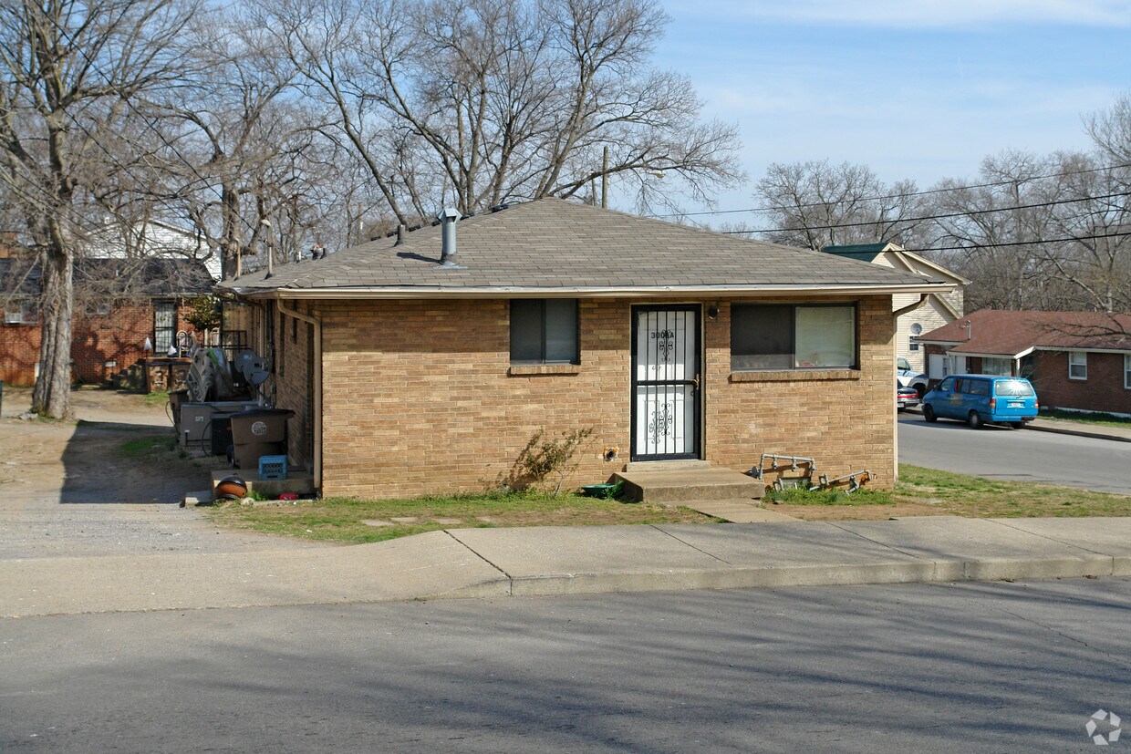 Foto del edificio - 3000 Clifton Ave