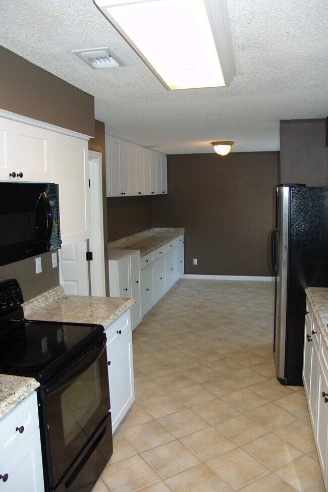 Foto del edificio - 1208 Pheasant Run Dr