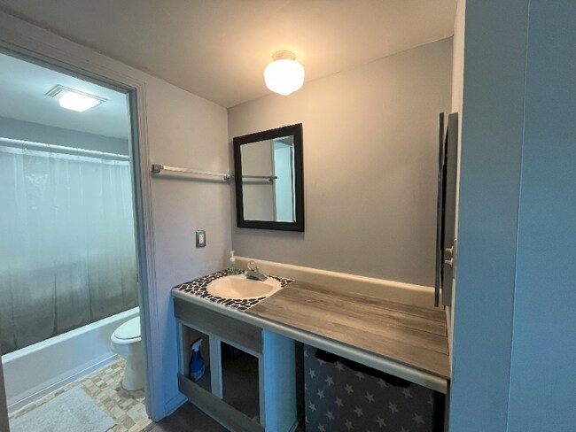 Foto del edificio - 6850 Blue Heron Blvd
