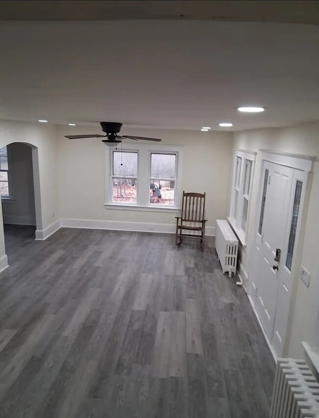 Building Photo - 213 W Quince St