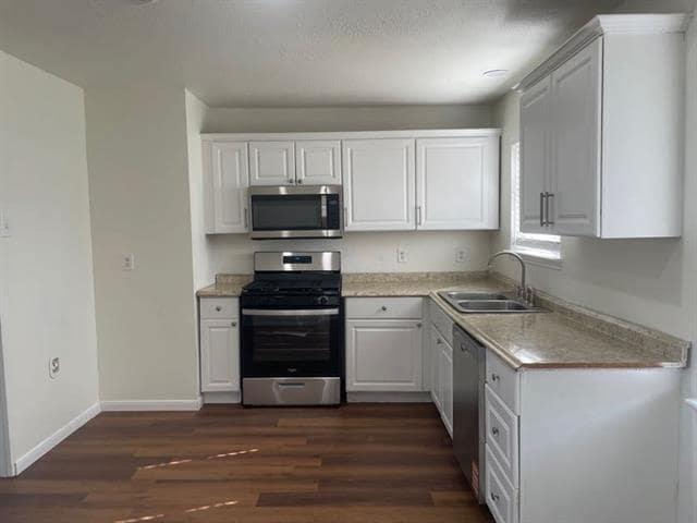 Building Photo - 1838 Kent Dr