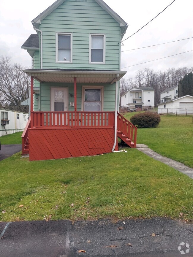 Houses for Rent in Plymouth PA with a Garage 4 Homes