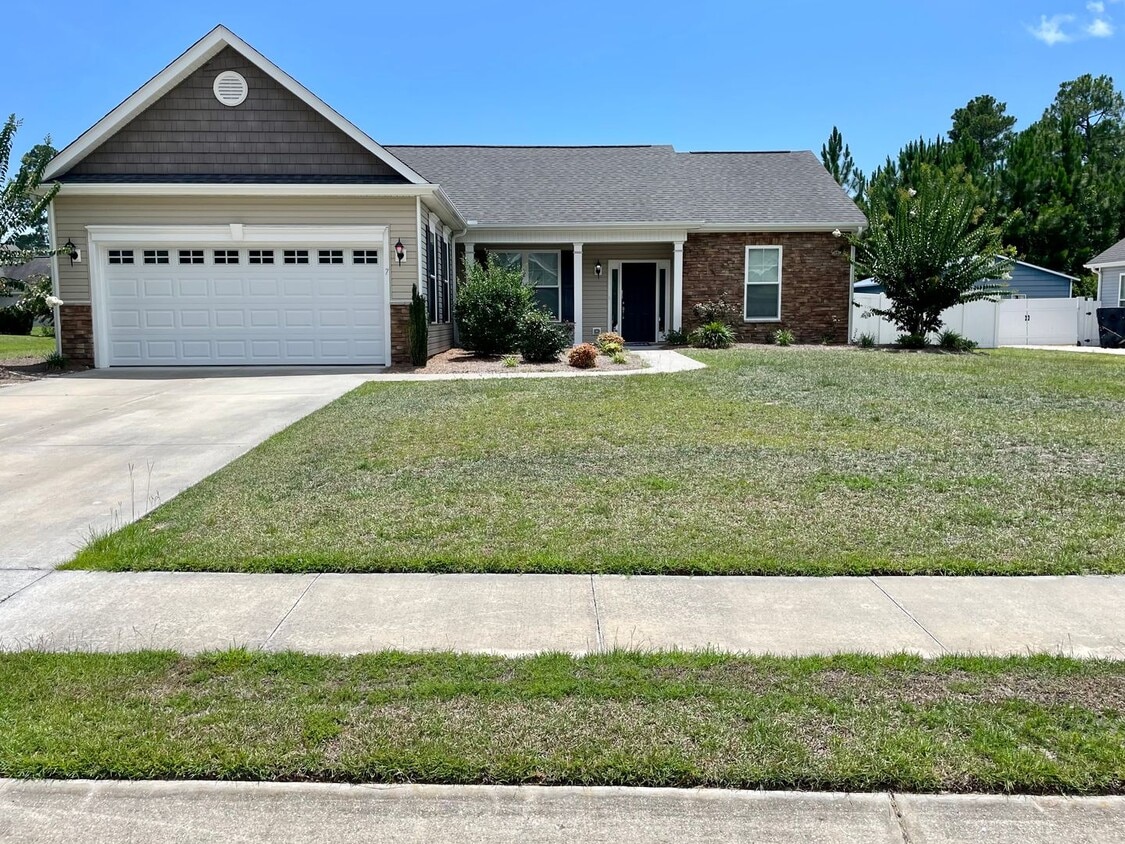 Foto principal - 3 Bedroom 2 Bathroom House with Large Fenc...